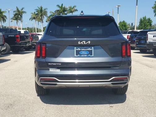 2023 Kia Sorento S
