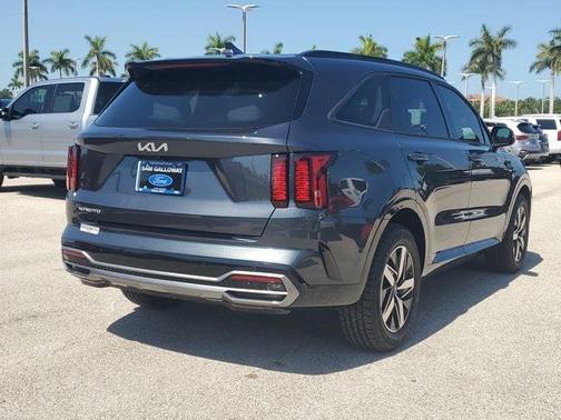 2023 Kia Sorento S
