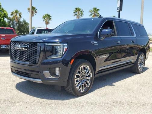 2023 GMC Yukon XL Denali Ultimate