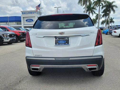 Crystal White 2022 Cadillac XT5 Premium Luxury
