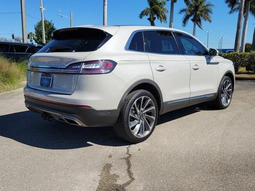 2022 Lincoln Nautilus Reserve