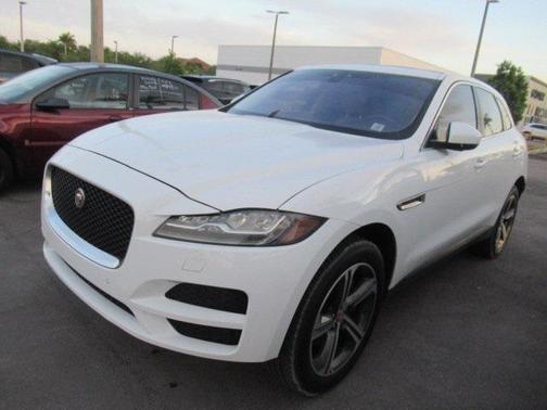 2017 Jaguar F-PACE 35t Prestige