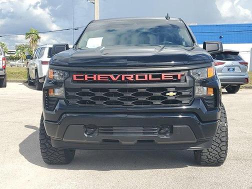 2022 Chevrolet Silverado 1500 Custom