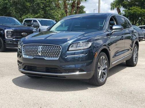 2022 Lincoln Nautilus Reserve
