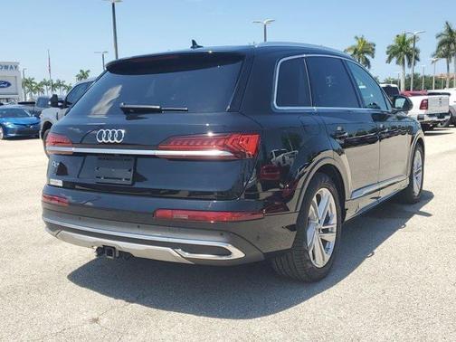 2023 Audi Q7 55 Prestige