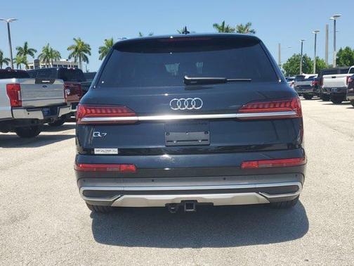 2023 Audi Q7 55 Prestige