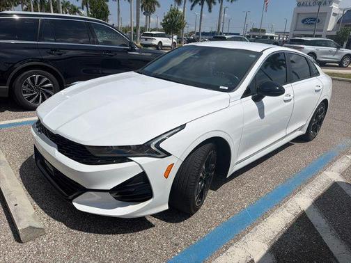 Glacial White Pearl 2023 Kia K5 GT-Line