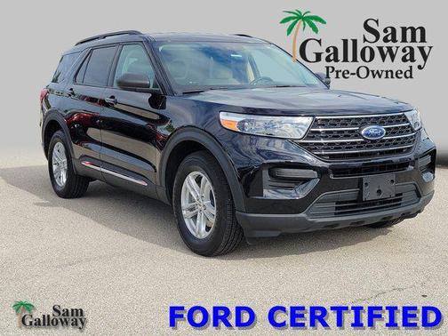 Black Metallic 2022 Ford Explorer XLT