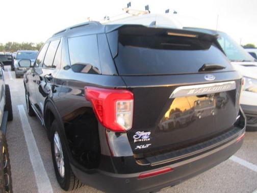 Black Metallic 2022 Ford Explorer XLT