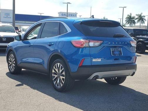 2020 Ford Escape Titanium
