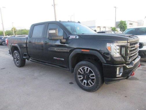 2023 GMC Sierra 2500 AT4