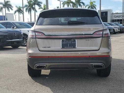 2019 Lincoln Nautilus Reserve