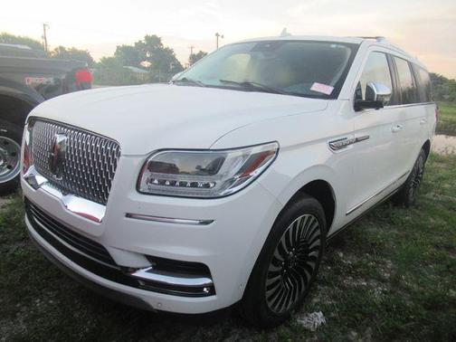 White 2020 Lincoln Navigator Black Label