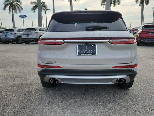 Pearl Metallic 2024 Lincoln Corsair Reserve