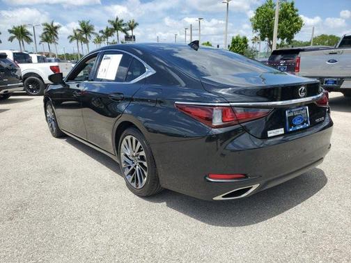 2024 Lexus ES 350 Luxury