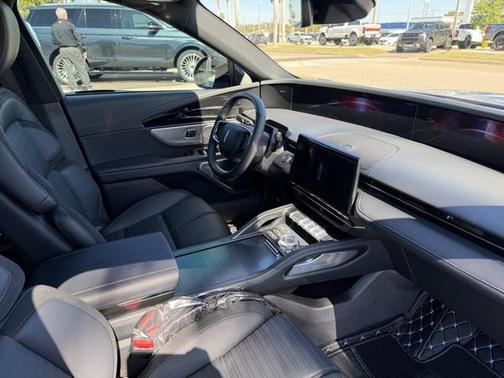 2025 Lincoln Nautilus Reserve