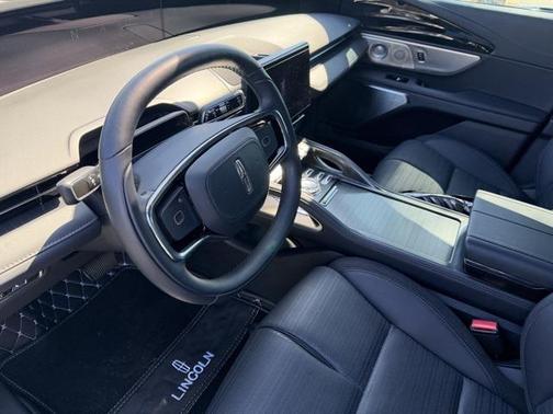 2025 Lincoln Nautilus Reserve