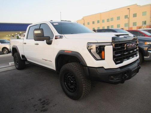 2024 GMC Sierra 2500 AT4