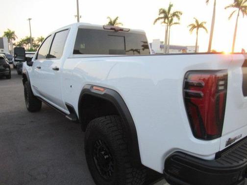 2024 GMC Sierra 2500 AT4