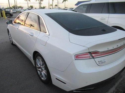 2016 Lincoln MKZ Base