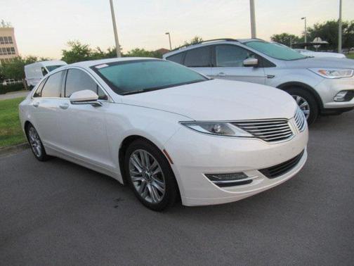 2016 Lincoln MKZ Base