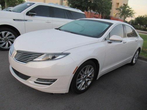 2016 Lincoln MKZ Base
