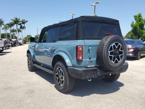 2022 Ford Bronco Outer Banks