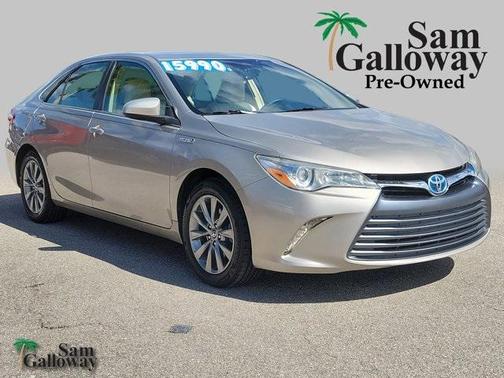 2017 Toyota Camry Hybrid XLE