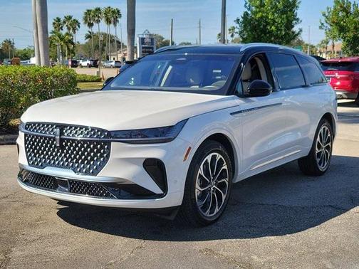 2024 Lincoln Nautilus Reserve