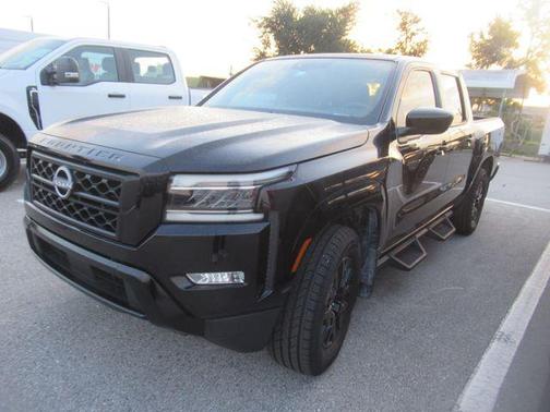 Super Black 2023 Nissan Frontier SV