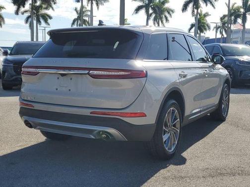 2023 Lincoln Corsair Standard