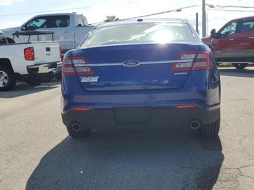 2014 Ford Taurus SE