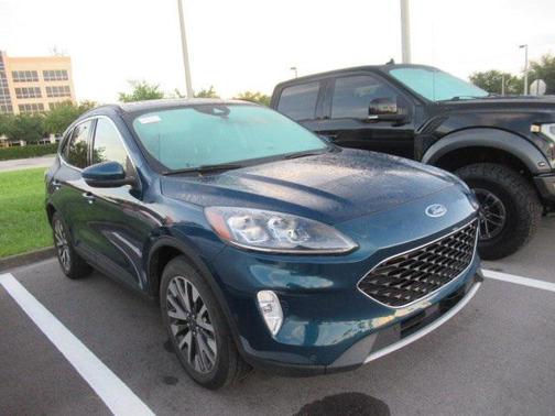 2020 Ford Escape Titanium