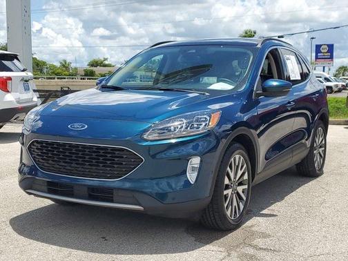 2020 Ford Escape Titanium