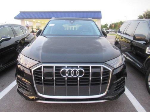 2023 Audi Q7 55 Premium