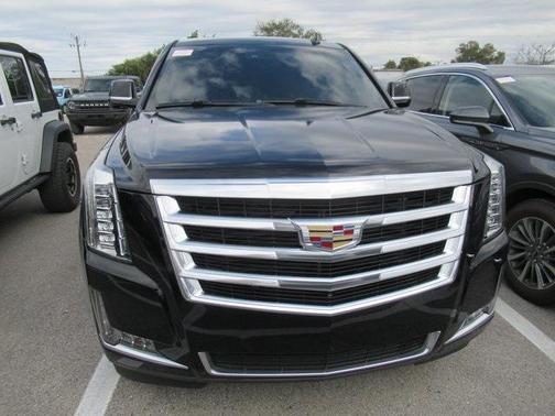 2017 Cadillac Escalade Luxury