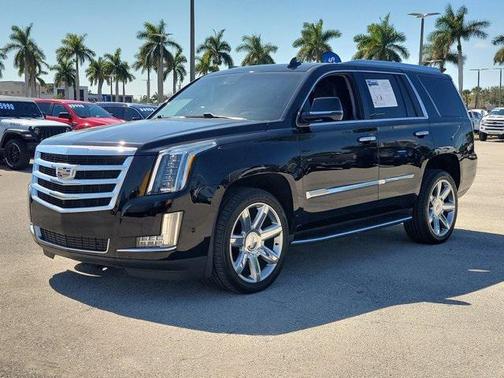 2017 Cadillac Escalade Luxury