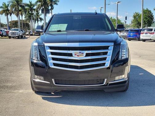 2017 Cadillac Escalade Luxury