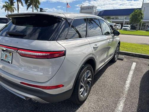 2023 Lincoln Corsair Standard