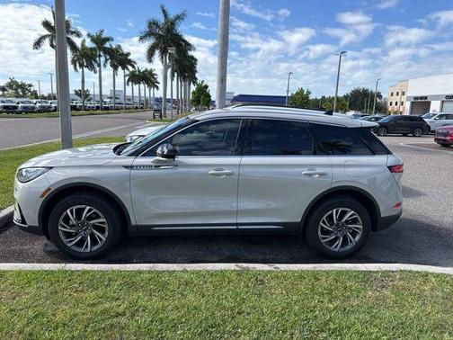 2023 Lincoln Corsair Standard