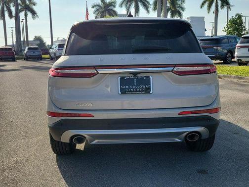 Ceramic Pearl Metallic Tinted Clearcoat 2023 Lincoln Corsair Standard