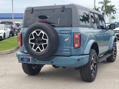 2022 Ford Bronco Outer Banks