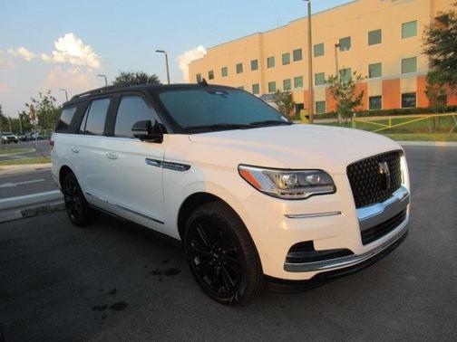 2024 Lincoln Navigator Black Label