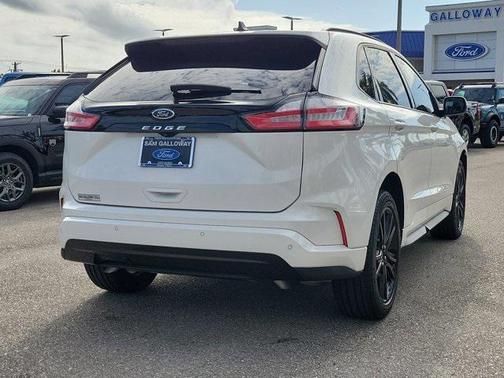 2022 Ford Edge ST Line