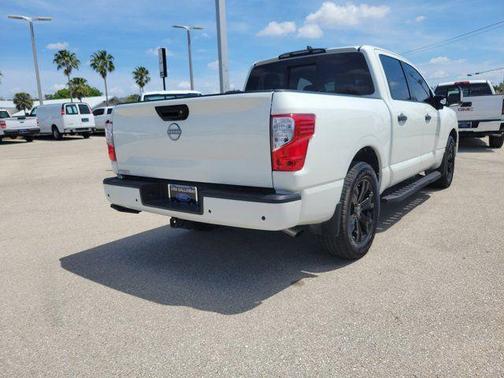 Glacier White 2024 Nissan Titan SV