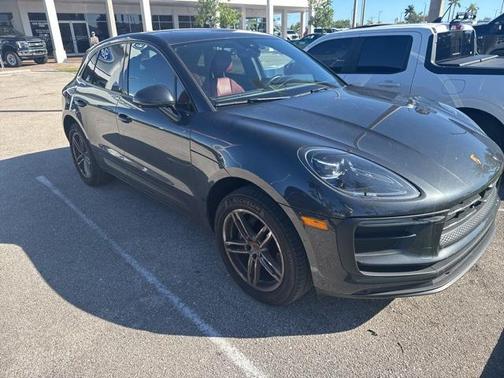 2024 Porsche Macan Base