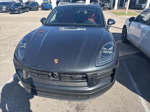 2024 Porsche Macan T