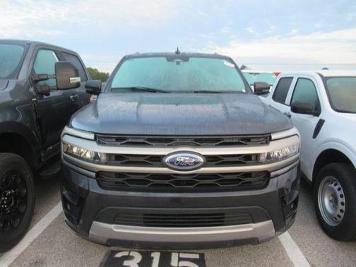 Dark Matter Metallic 2023 Ford Expedition XLT