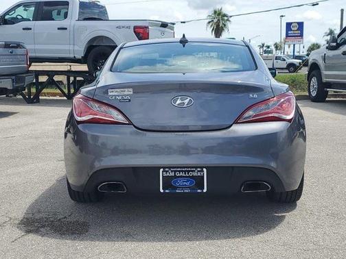 2016 Hyundai Genesis Coupe 3.8 Base