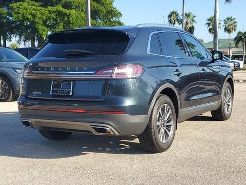 2022 Lincoln Nautilus Standard